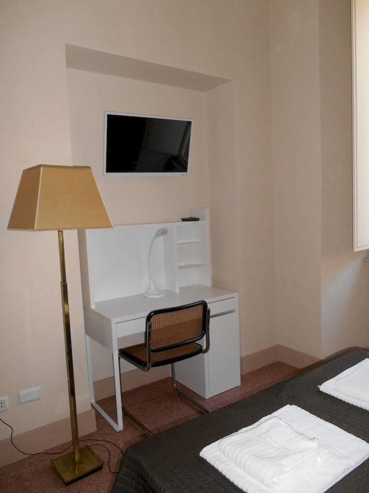Azzurra Guest House Rome Exterior photo