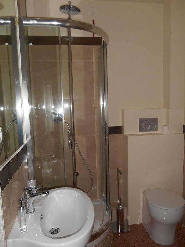 Azzurra Guest House Rome Exterior photo